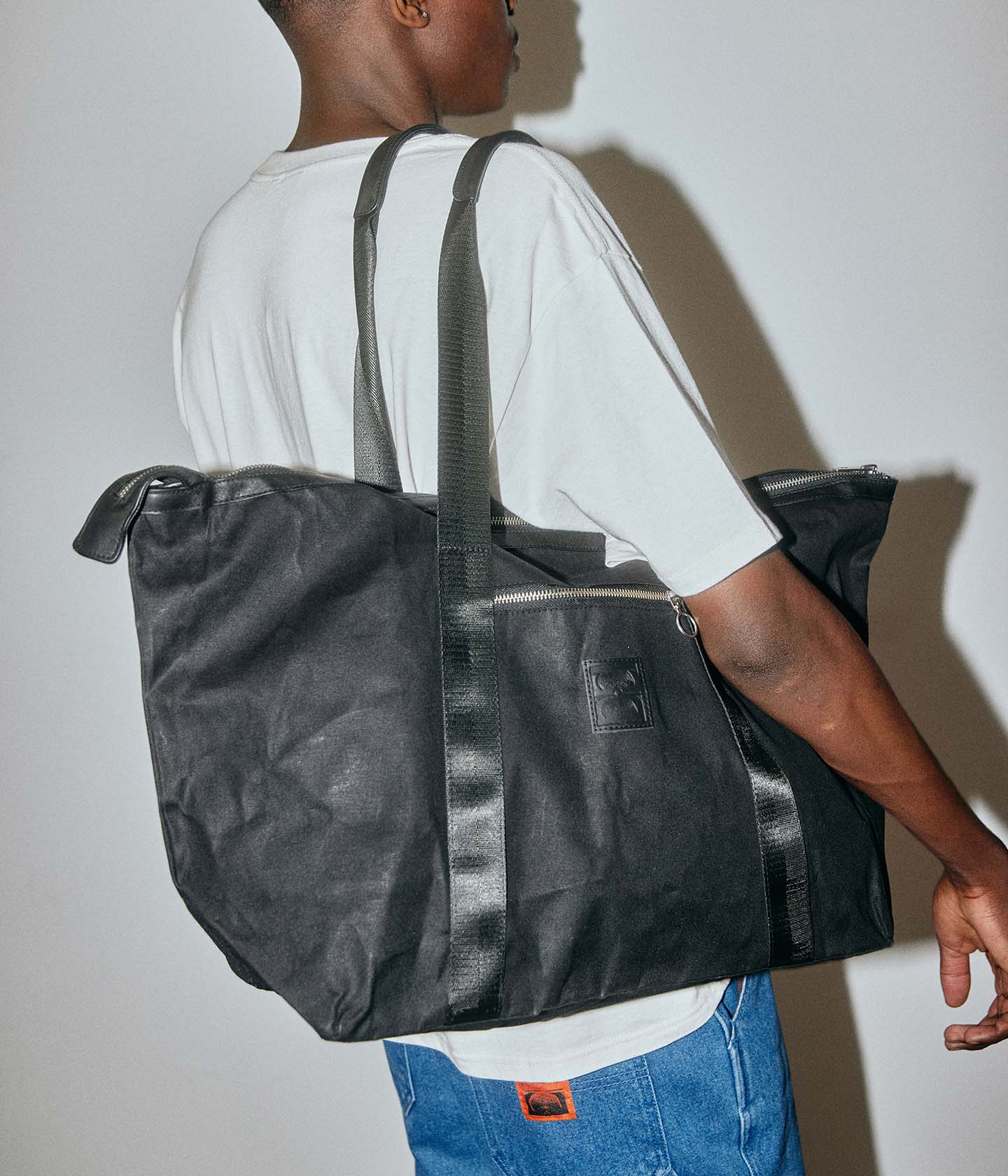 WEEKEND TOTE BAG // BLACK