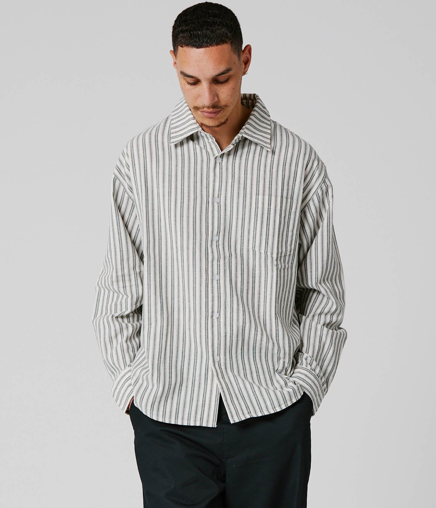 REYNOLDS STRIPED LS SHIRT // BONE GREEN