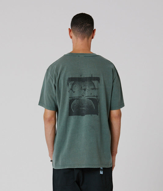 CRUX SCRATCH T-SHIRT // WASHED GREEN