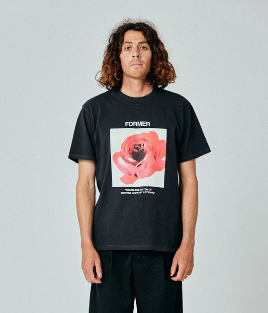 ROSETTE T-SHIRT // BLACK