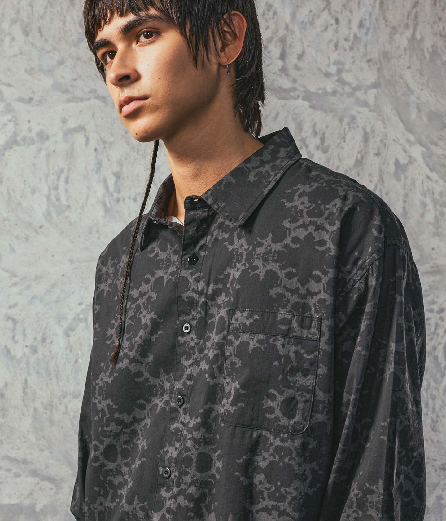 VIVIAN ORNATE LS SHIRT // BLACK/GREY