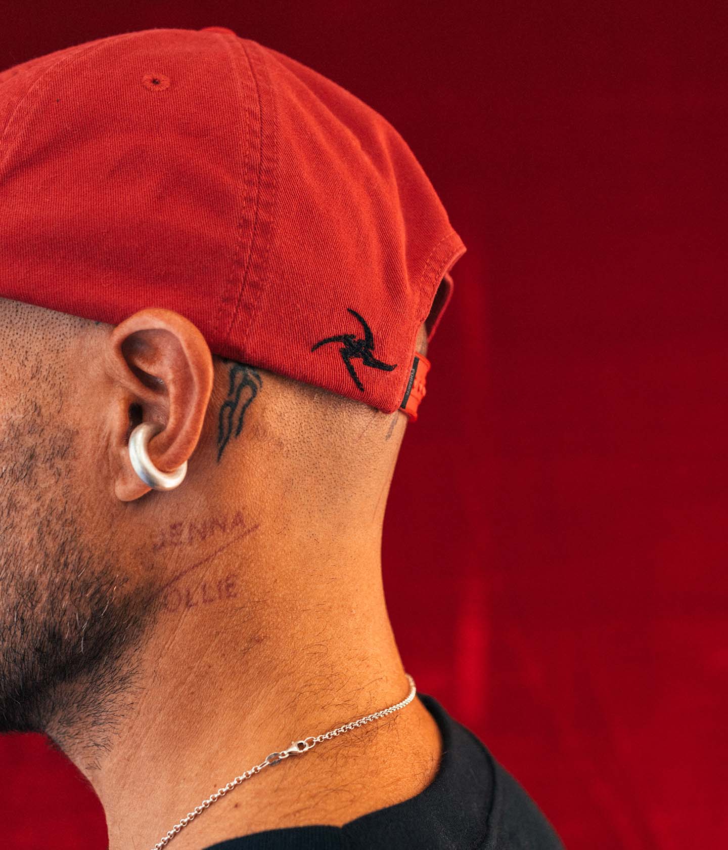 FRACTURE CAP // WASHED RED